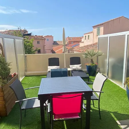 Au Coeur De T2 Climatise Avec Terrasse Et Garage * Bandol