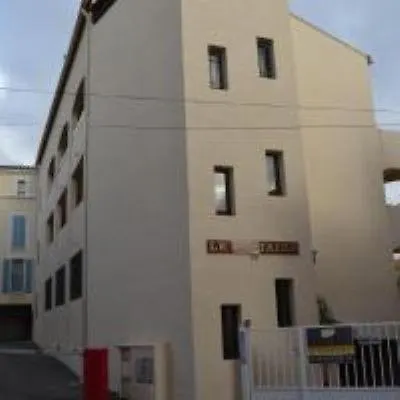 Apartment Au Coeur De T2 Climatise Avec Terrasse Et Garage *